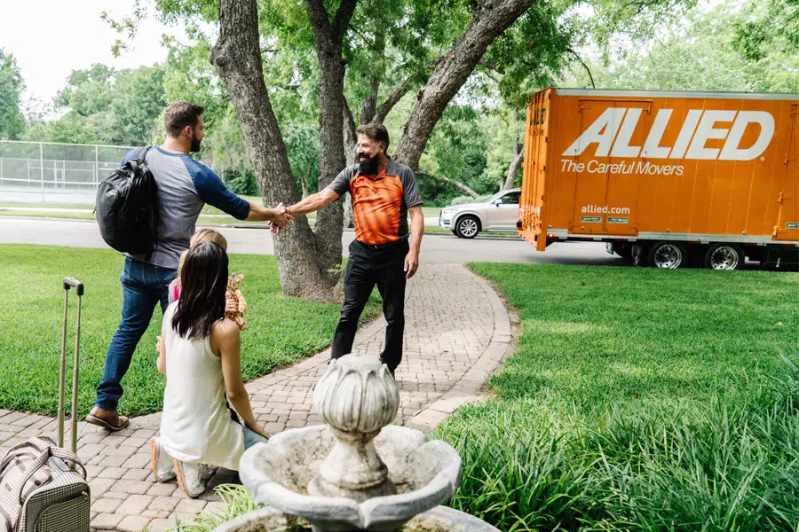 Reasons to Hire Professional Movers